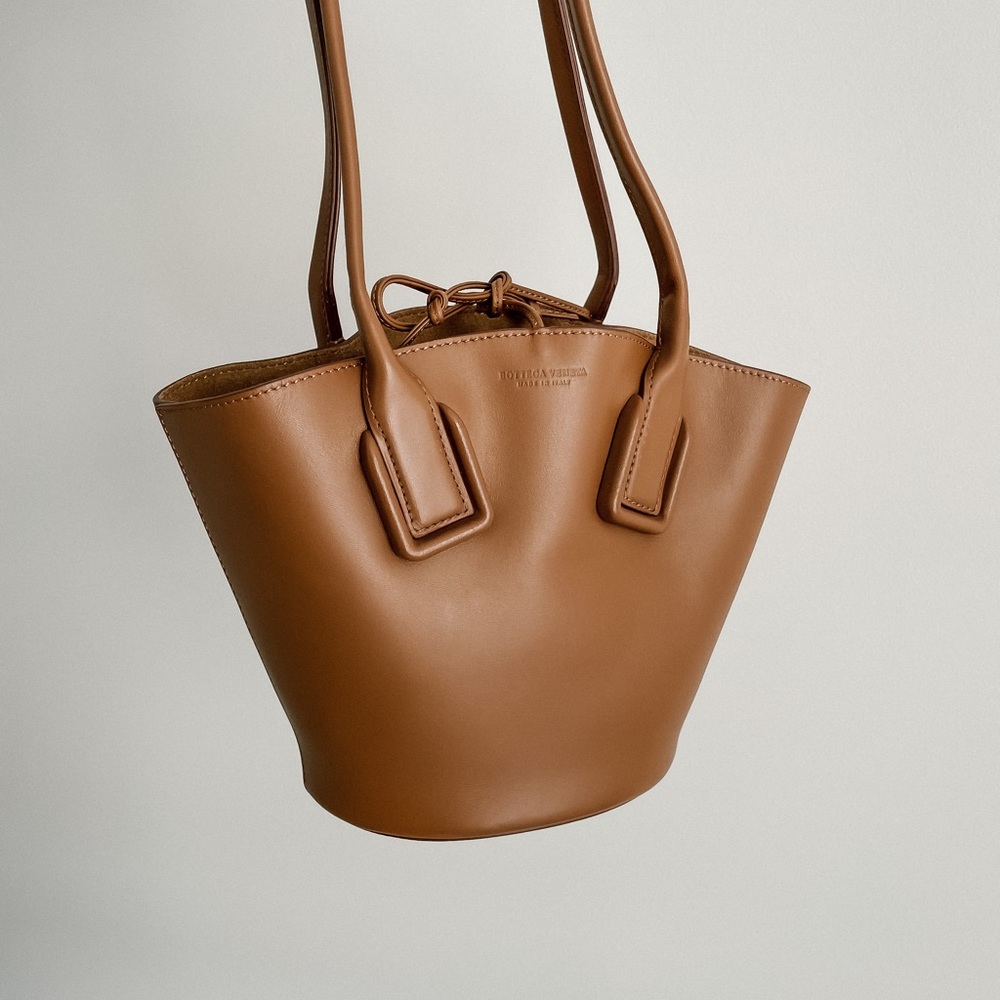 Bottega Veneta Calfskin Small Basket Tote Clay